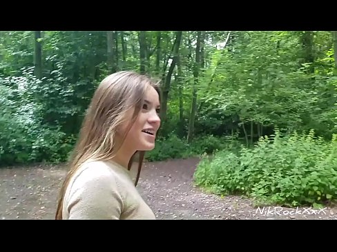 ❤️ Navrhl jsem Evelíně, abychom si to rozdali na veřejném místě! Řekla ano. Pak jsem ji ošukal do zadku a udělal se jí do pusy. Pak se vyčůrala. ❤️ Šukání u nás ❌️❤